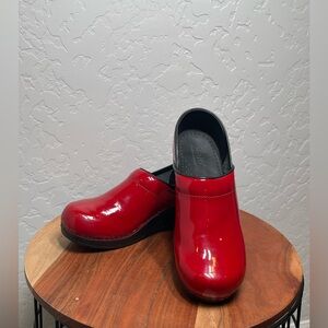 Sanita Pro. Patent Women's Clog in Red sz 39